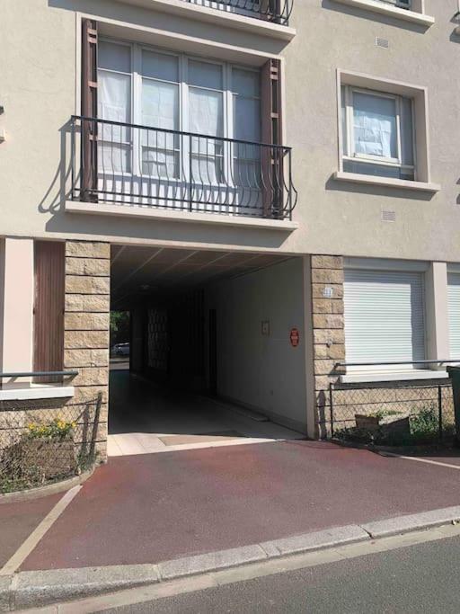 Apartamento Convenience & Charm With A View Maisons-Laffitte Exterior foto